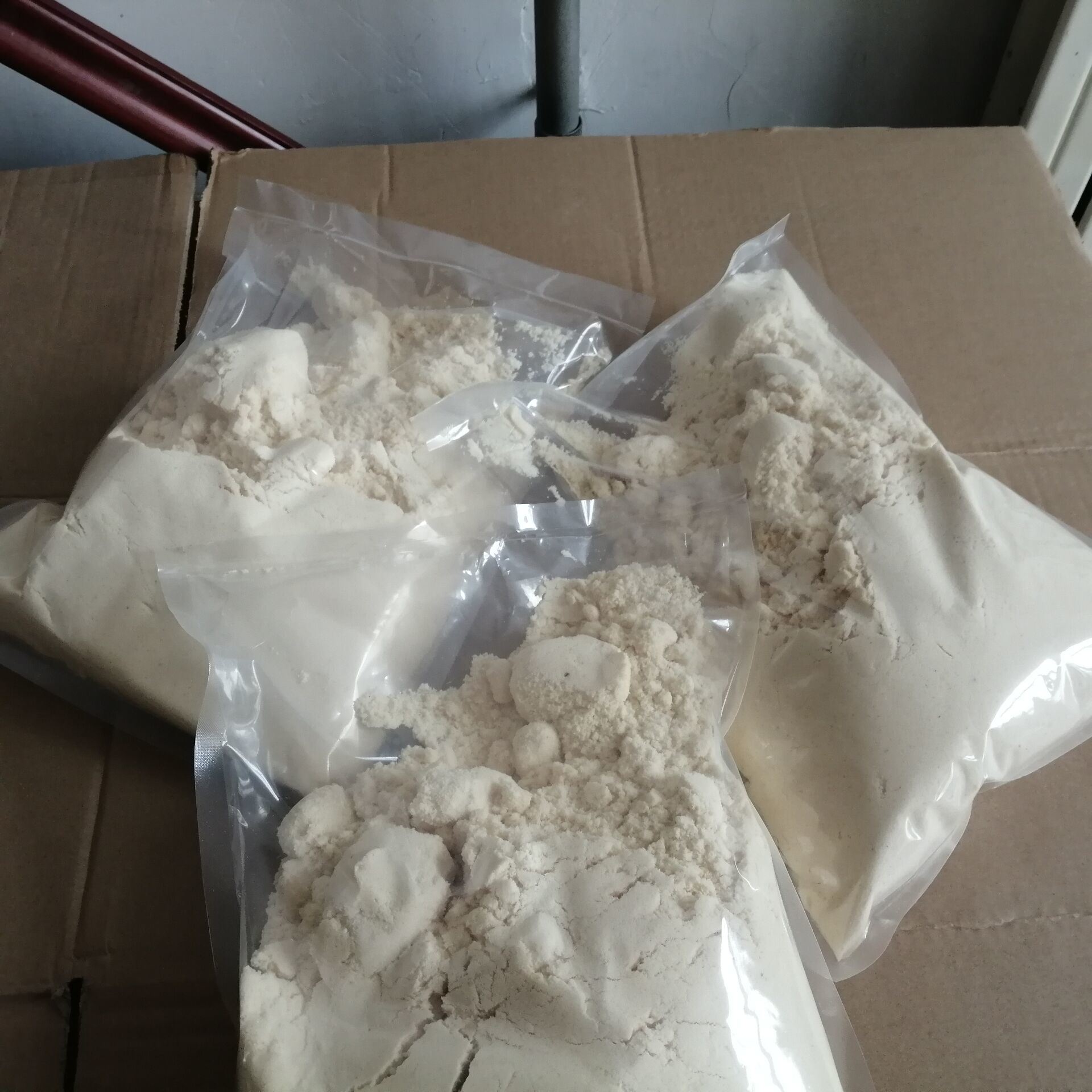 1-BOC-4-(4-BROMO-PHENYLAMINO)-PIPERIDINE CAS 443998-65-0